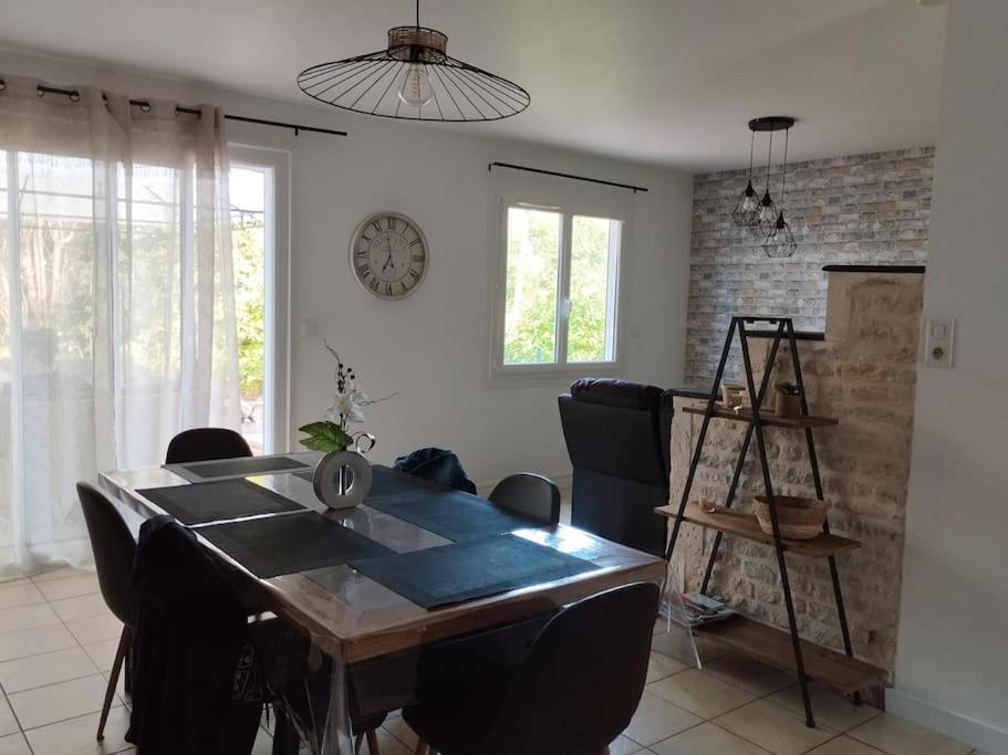 Gite Le Vieux Moulin Sansais Ngoại thất bức ảnh