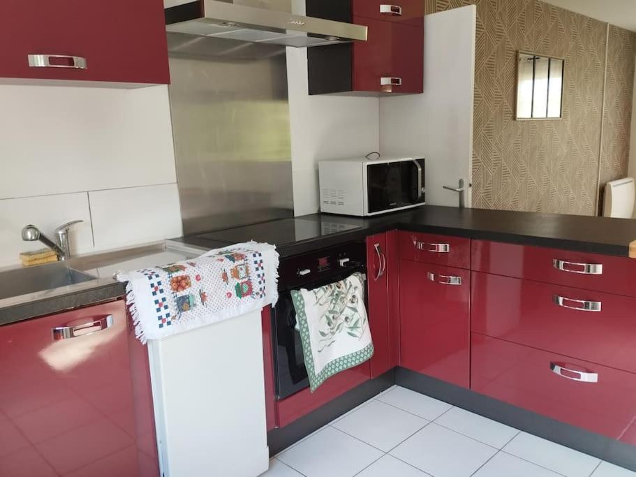 Gite Le Vieux Moulin Sansais Ngoại thất bức ảnh